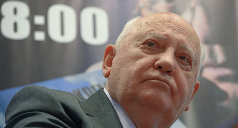 Горбачев отказаться отвечать на вопрос: когда закончится кризис в РФ