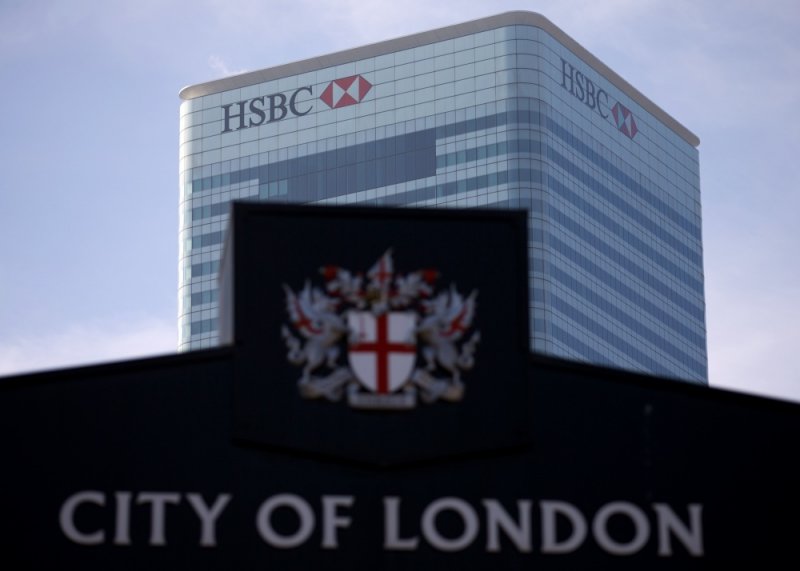 Стресс в большом городе: банковские работники Британии оказались под давлением