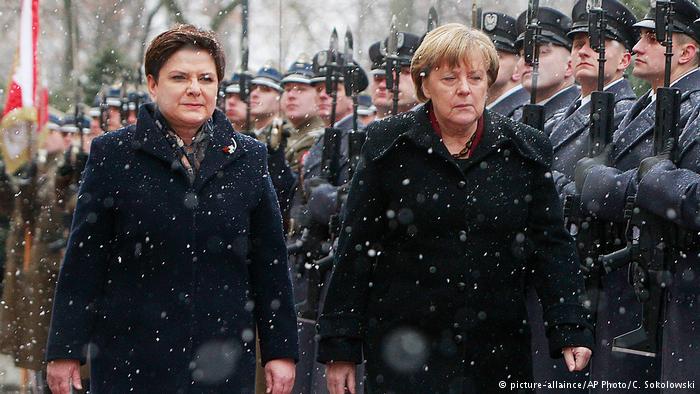 Меркель налаживает отношения с Польшей
