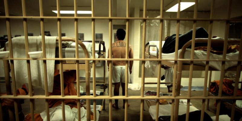 Калифорния: заключенный разбил фургон во время попытки побега из тюрьмы