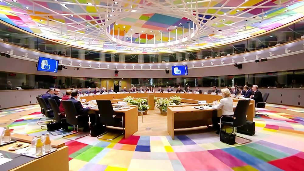 Сегодня Европарламент принял бюджет ЕС на 2021 год
