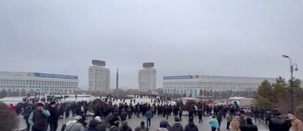 Казахстан сообщает о 164 погибших за неделю протестов