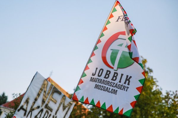 Йоббик инициирует референдум, чтобы предотвратить возможный выход Венгрии из ЕС