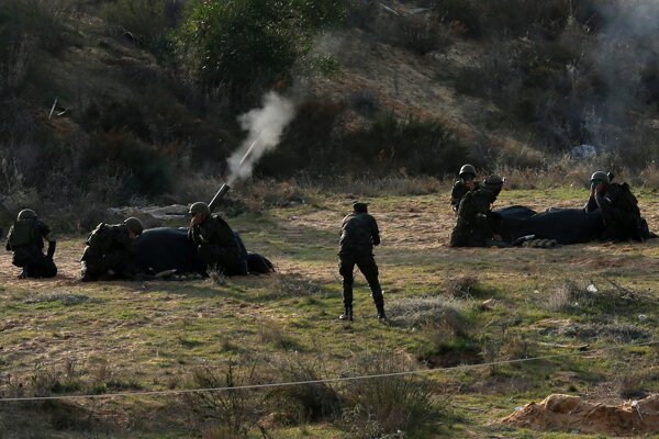Израиль и палестинские боевики соблюдают режим прекращения огня, действующий с воскресенья