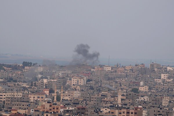 Израиль уничтожает лидера террористов в результате авиаудара по сектору Газа, боевики начинают ответные действия