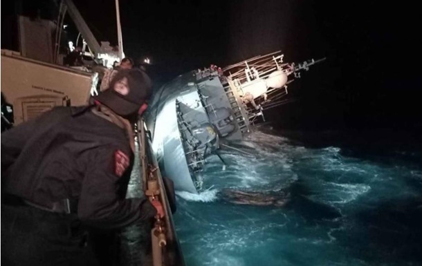 В Таиланде потонул военный корабль