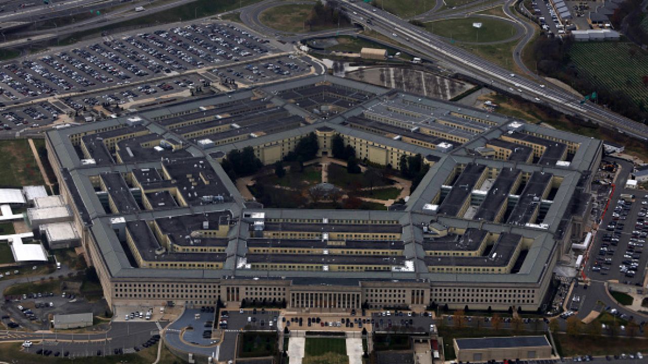 Пентагон отслеживает китайский шпионский аэростат, пролетающий над США