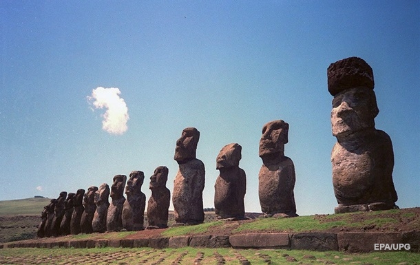 Остров Пасхи: Обнаружен новый каменный идол Моаи
