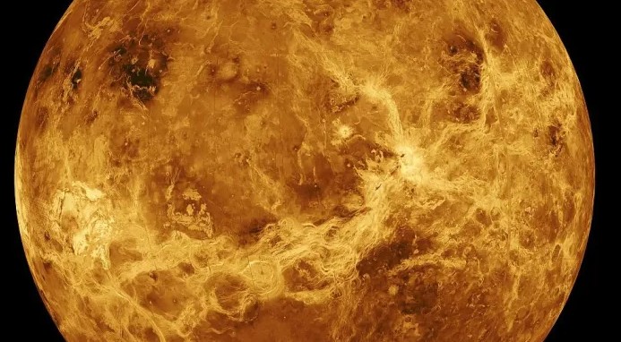 Венера вулканически активна, обнаружили ученые по снимкам десятилетней давности