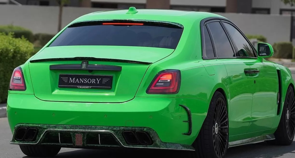Mansory представляет экстравагантный зелёный Rolls-Royce Ghost с улучшенной динамикой