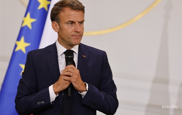 Французский лидер призывает исследовать корни беспорядков в стране